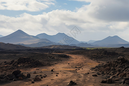 荒凉的火山地貌高清图片