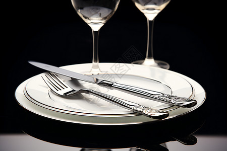 银质餐具西餐厅餐桌上的餐具套装背景
