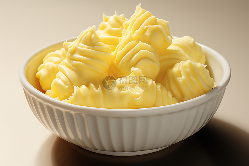 桌上一碗黄油图片