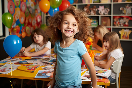 花朵气球素材小女孩在放满气球的房间画画背景