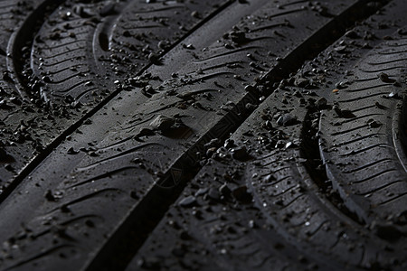 路上轮胎印轮胎胎痕高清图片