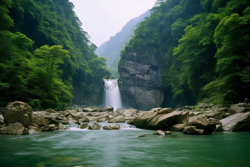 风景优美的瀑布图片