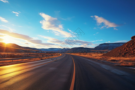 壮观的470山脉公路高清图片