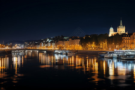 法国河畔的风景背景图片