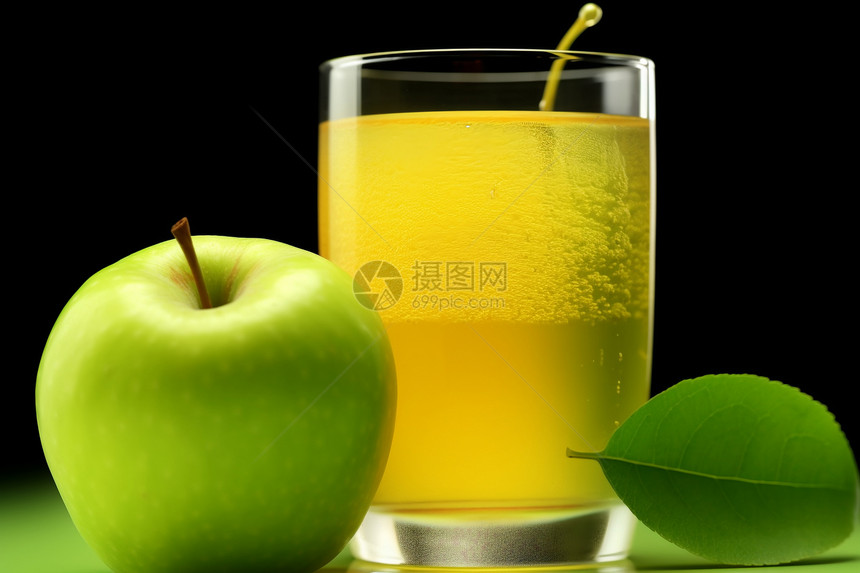 清新果汁与苹果图片
