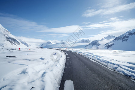 冰山边的公路高清图片