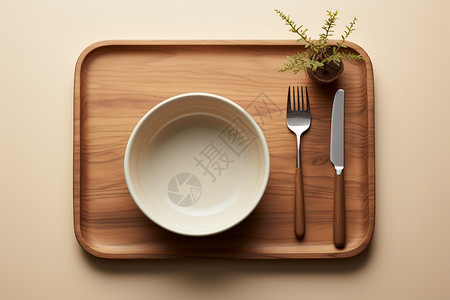 木制托盘上的餐具背景图片