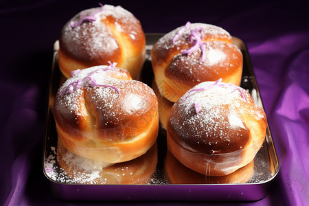 紫甜甜圈巧克力奶油面包背景