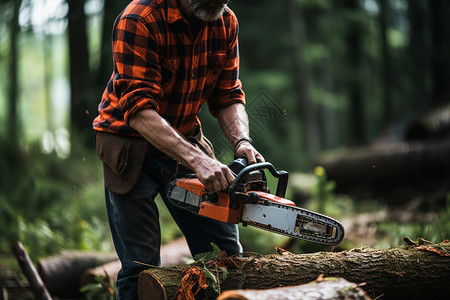 电锯切割切割木材的工人背景