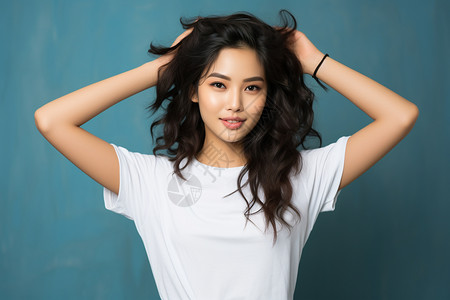 年轻的亚洲女子图片
