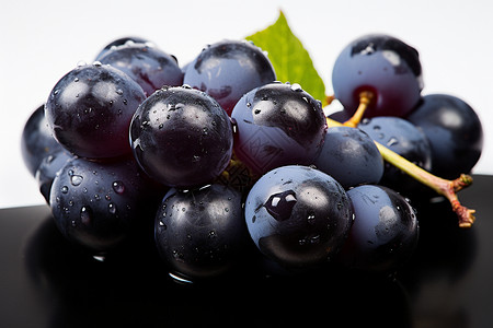 清爽多汁的葡萄水果图片