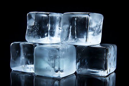 透明的立方体冰块高清图片