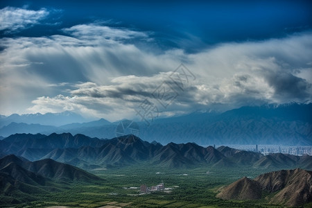 照片积云壮丽山脉中的天空背景