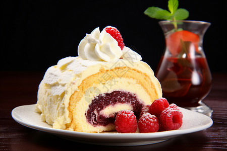 美味的蔓越莓奶油蛋糕图片