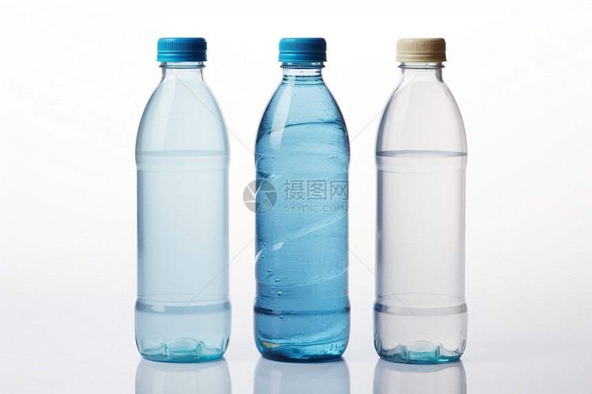 装水的塑料瓶图片