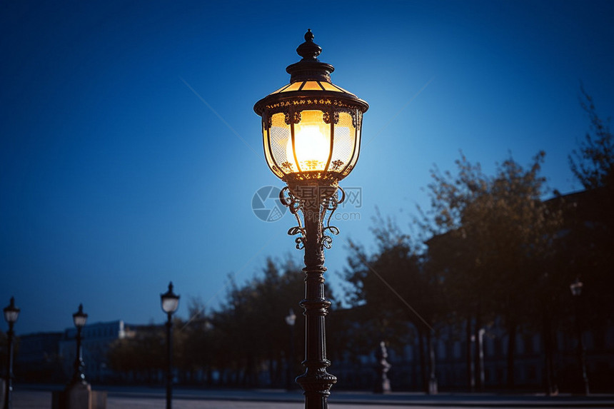 城市街区照明的路灯图片