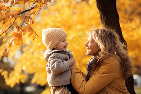 秋天树下的母子图片