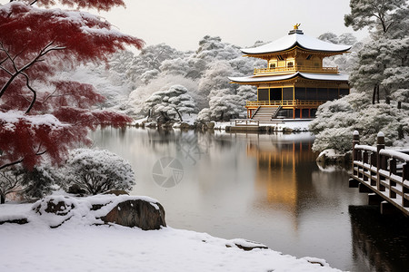 雪地里的金色古风建筑背景图片