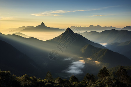 神秘的山峰图片