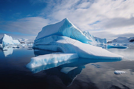 岛屿上融化的冰川图片