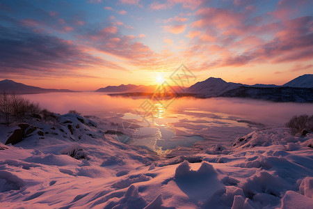 冬日日出雪山上的日出背景
