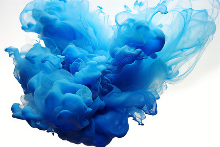 蓝色液体在水中漂浮图片