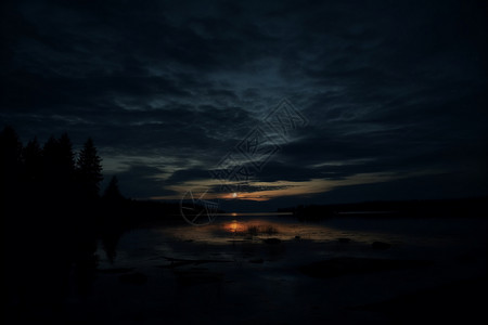 湖畔月色黑暗的季节高清图片