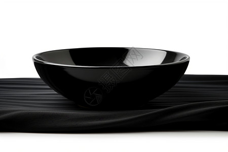 黑色的陶瓷碗图片