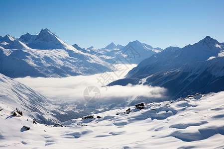雪山之旅滑雪场之旅高清图片