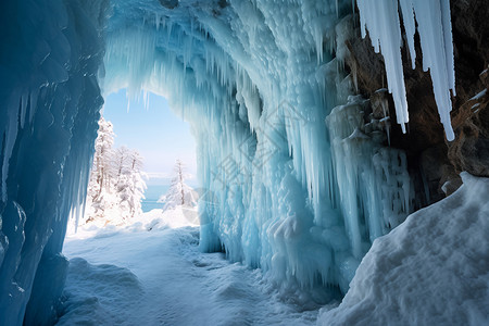 冰雪天的洞穴图片