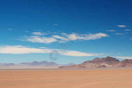 沙地蓝天白云与大沙漠背景