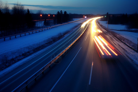 车灯夜景高速公路上的延时设计图片
