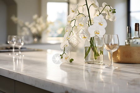 吧台上的白色兰花背景图片