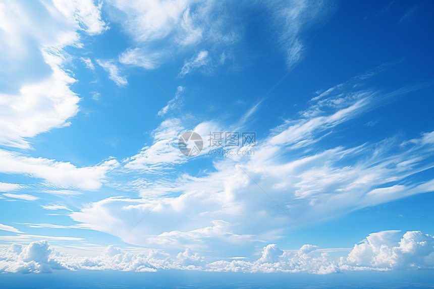 白云与天空相互拥抱图片