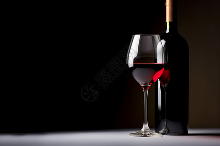 红酒之光酒瓶木塞起子高清图片