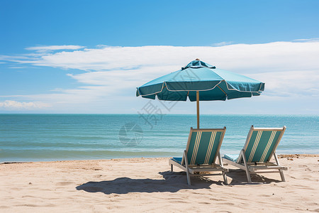 度假沙滩上的遮阳椅背景