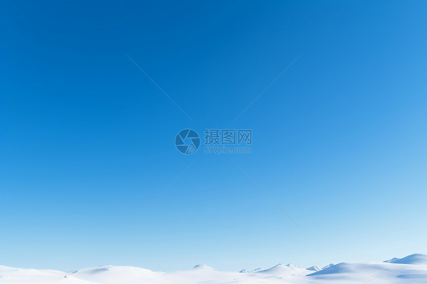 冬季壮观的雪山图片