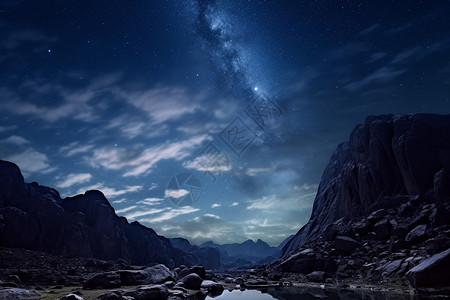 夏夜星空倒映山湖高清图片