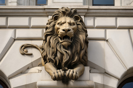 欧洲建筑上的雄狮装饰高清图片