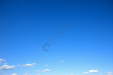 纯净的蓝天白云背景图片
