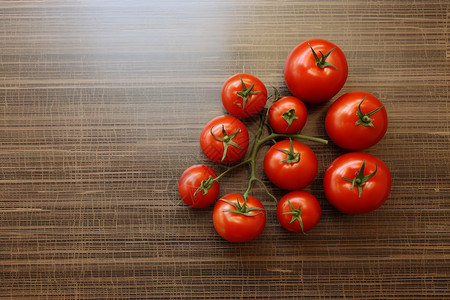 鲜红饱满的番茄背景图片
