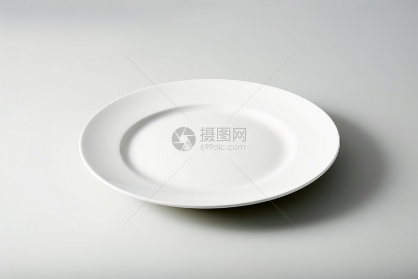 简洁的陶瓷食盘图片