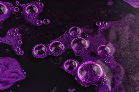 神秘紫色泡沫高清图片