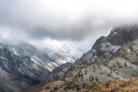 冰雪覆盖的山脉景观背景图片
