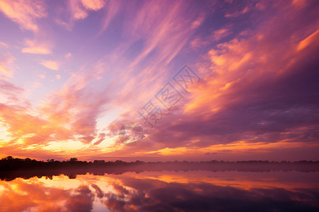 湖光山色的日落背景图片