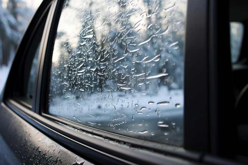 冬日寒冷的车窗图片