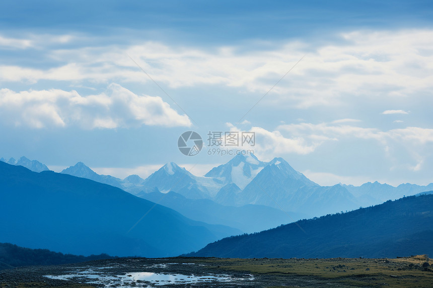 壮观的山脉风景图片