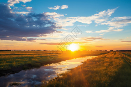 夕阳下的田园背景图片