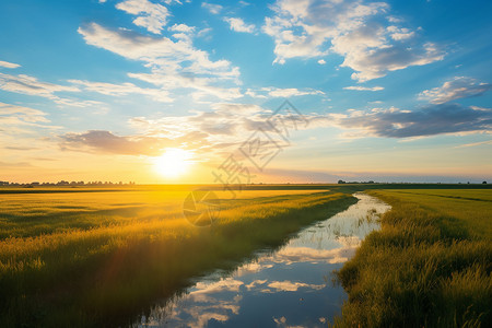 夕阳下的河流背景图片