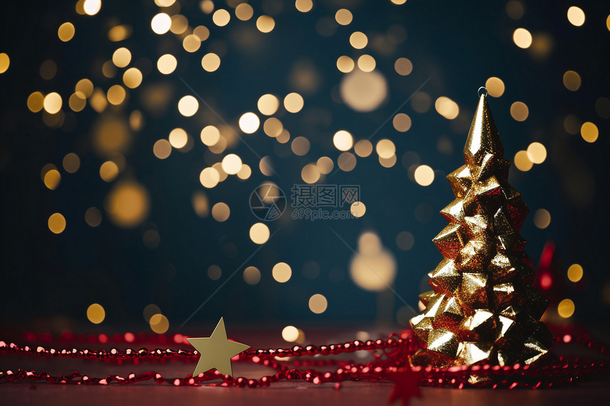 金色圣诞树图片